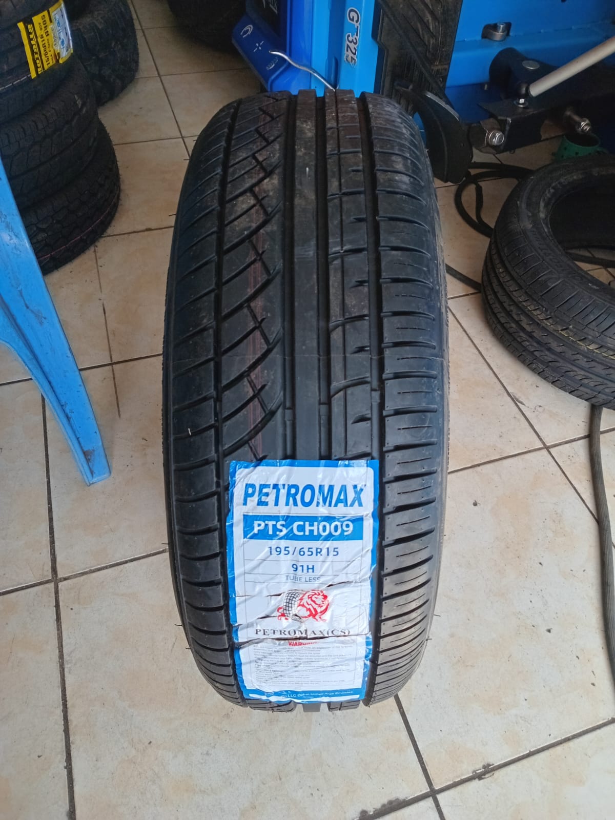 195/65R15 Petromax tyres