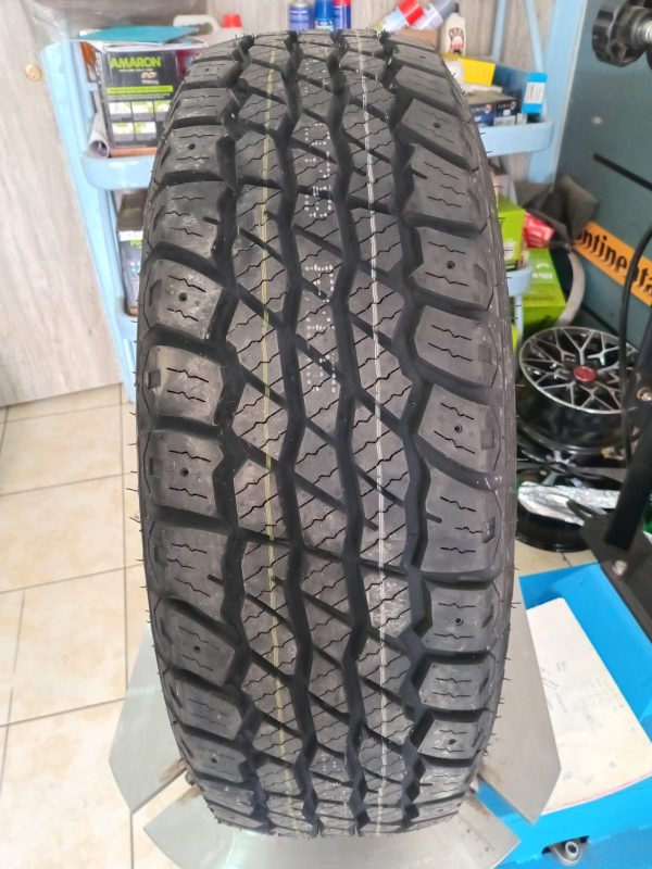 215/70r16 Roadking Tyres