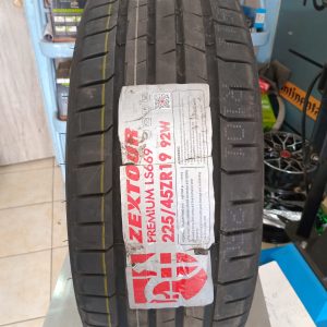 225/45r19 Zextour Tyres