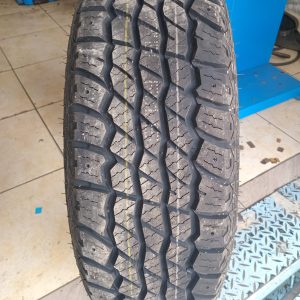 235/65r17 Roadking Tyres