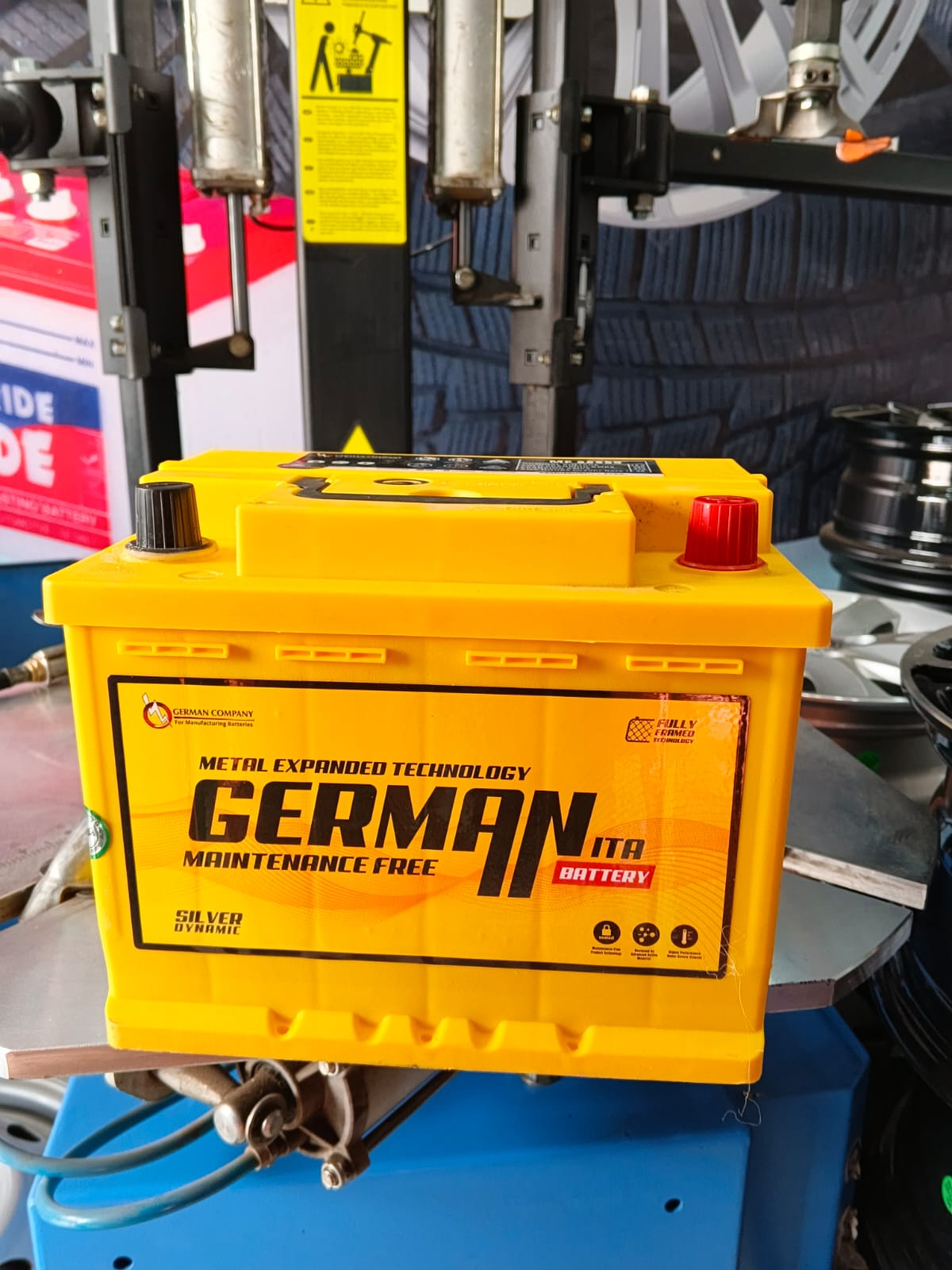 Germanita DIN55 battery