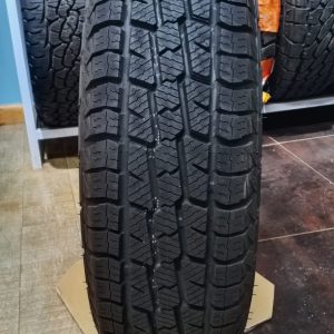 215/70R16 Botto tyre
