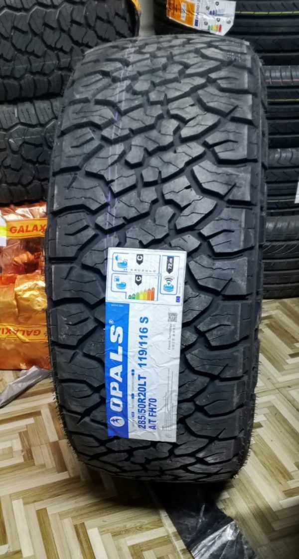 Opals 285/50R20 LT