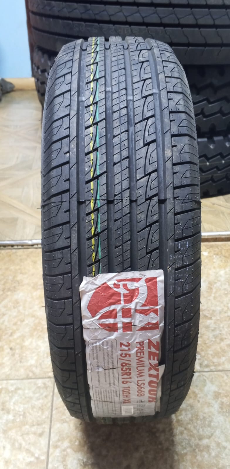 215/65R16 Zextour